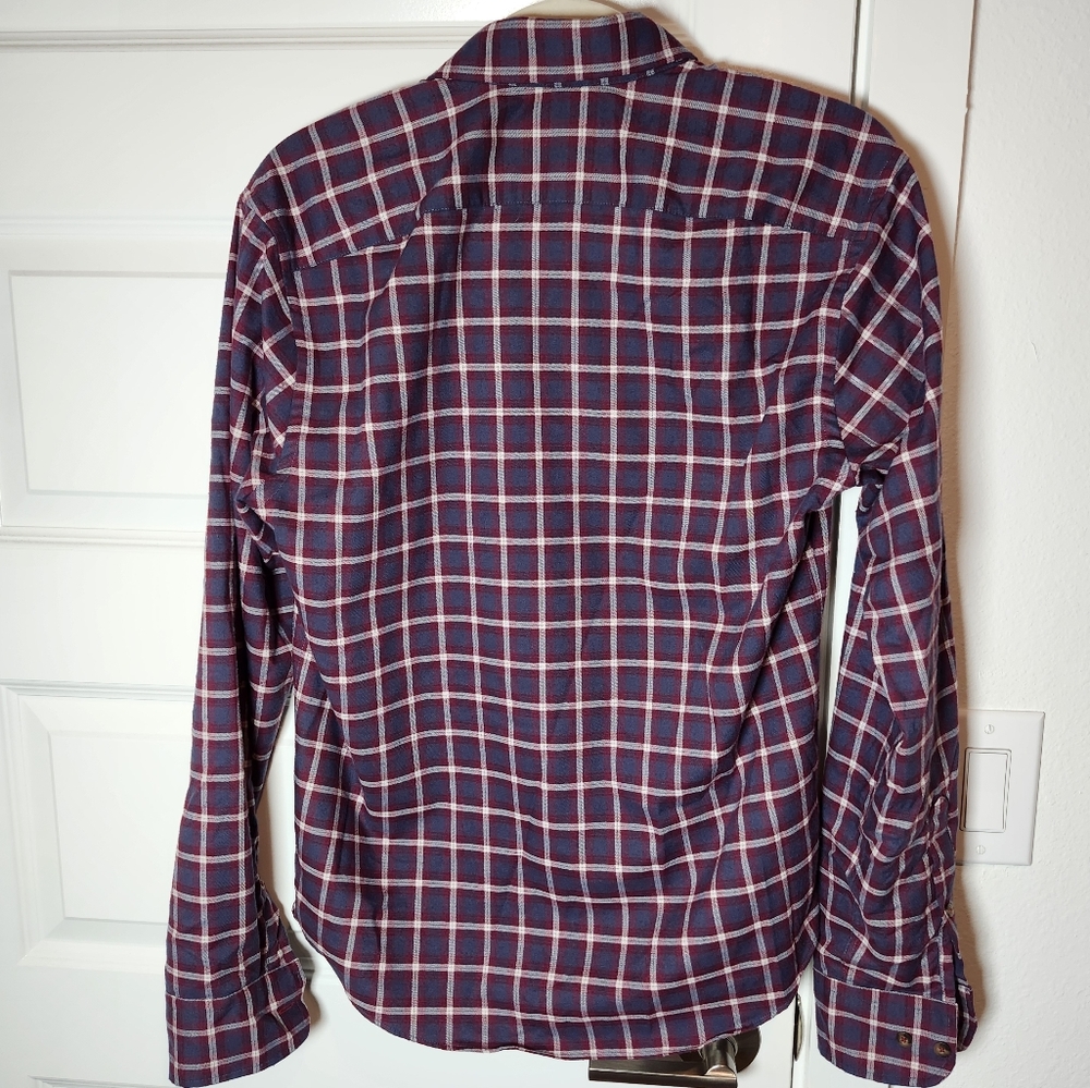 Untuckit Long Sleeve Men's Slim Fit Maroon & Blue Plaid Shirt Taurino - Picture 2 of 7